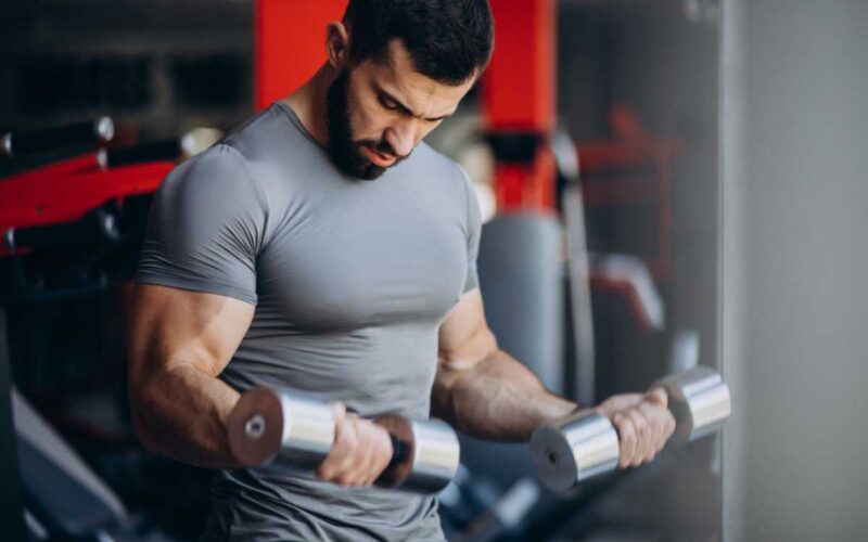 Treino para ganhar massa muscular: o que ninguém te contou (e te impede de crescer)
